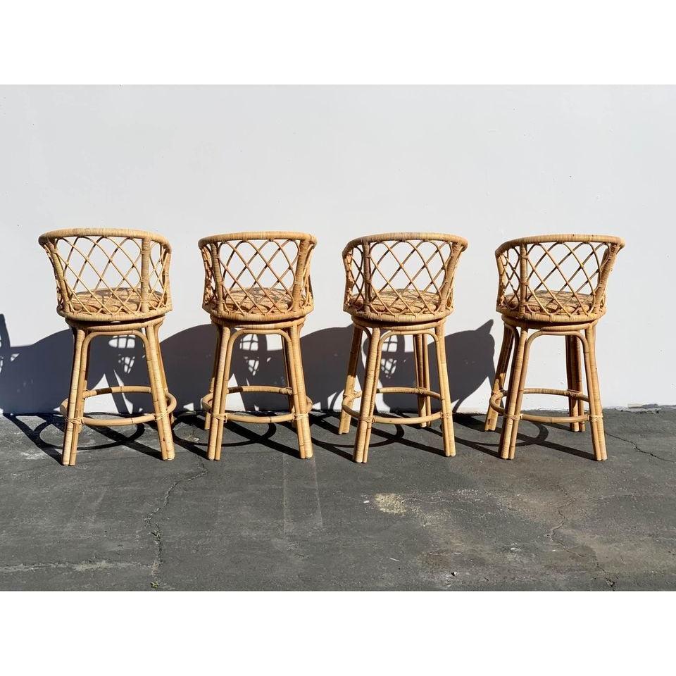 Avalon Swivel Counter Stool-Natural - The Home Decor Outlet