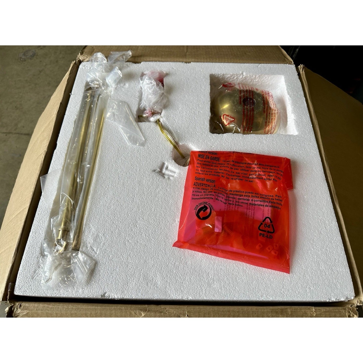 Melrose Large Pendant (19” DIAM)-White/Brass Accents