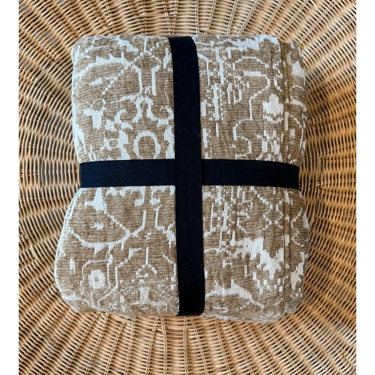 West Elm Kay Reversible Coverlet (K/CK)-Fawn Brown/White