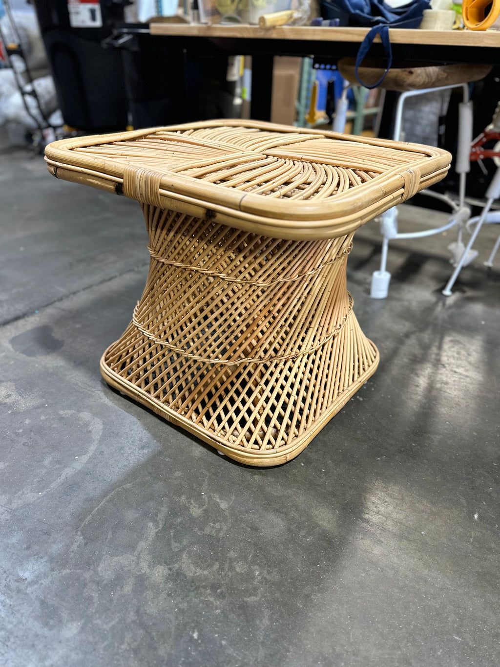 Rialto Side Table - The Home Decor Outlet