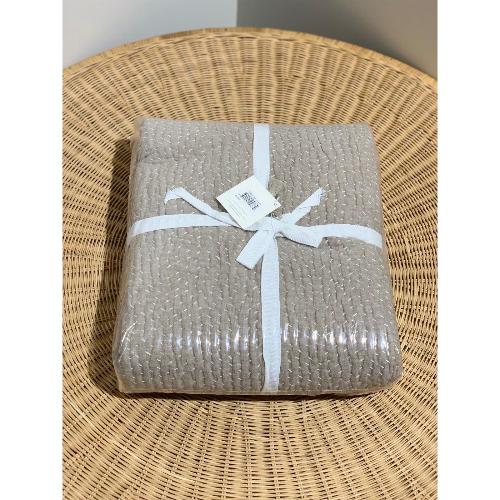 Almonte Quilt (F/Q)Mink The Home Decor Outlet