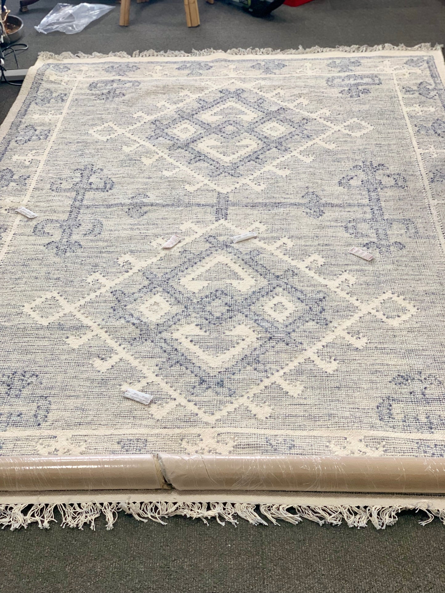 Alamere Rug (6’x9’)-Blue/Ivory - The Home Decor Outlet