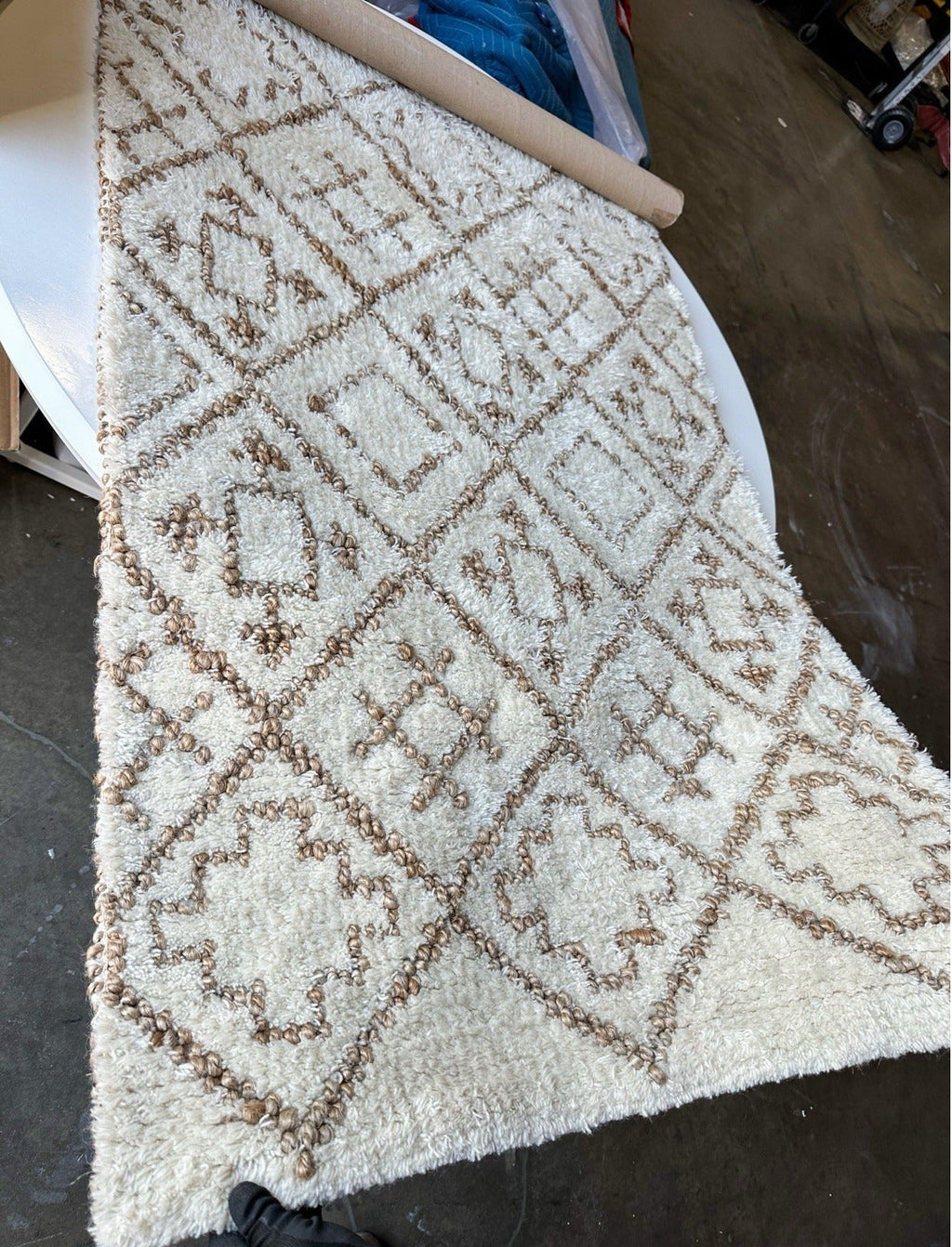 Dunbar Rug (3’x5’)-Beige/Natural Jute Brown