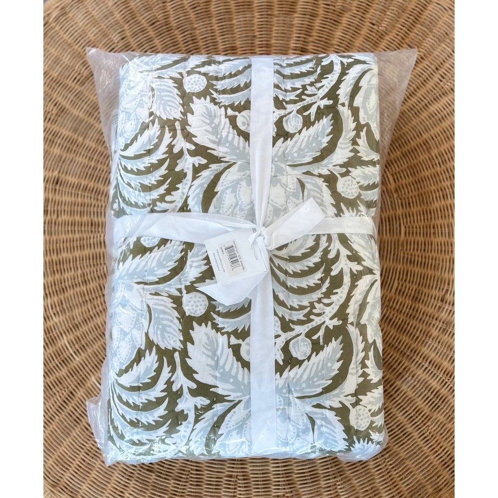 Artichoke Botanical Motif Quilt (K/CK)-Grove Green/Sky Blue