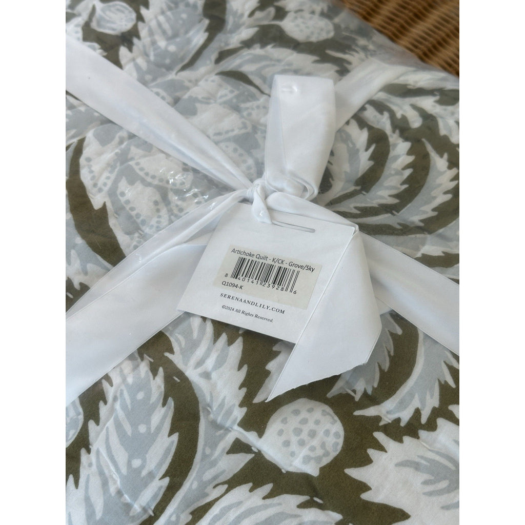 Artichoke Botanical Motif Quilt (K/CK)-Grove Green/Sky Blue