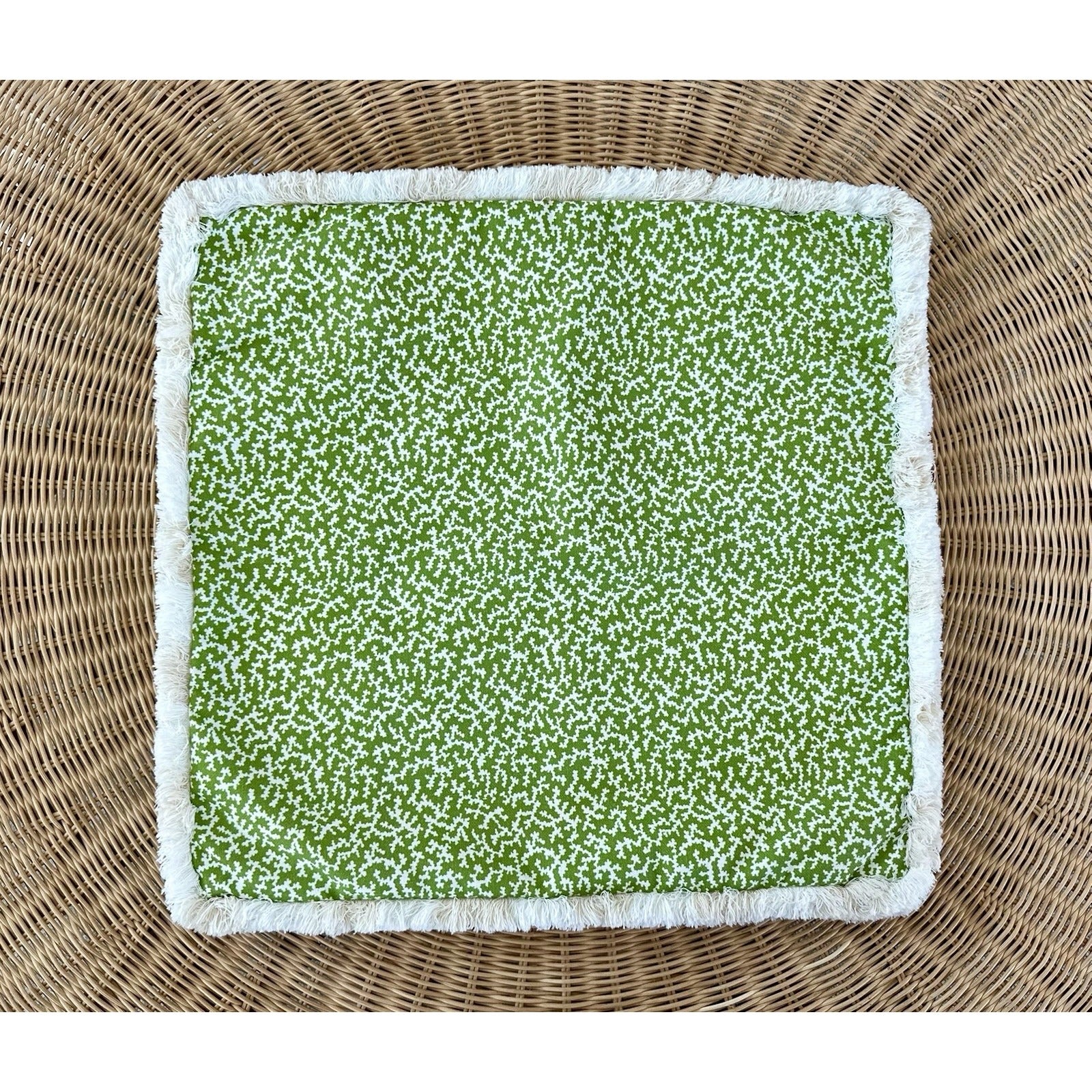 Reef Outdoor Pillow Cover (20” SQ)-Grass Green - The Home Decor Outlet