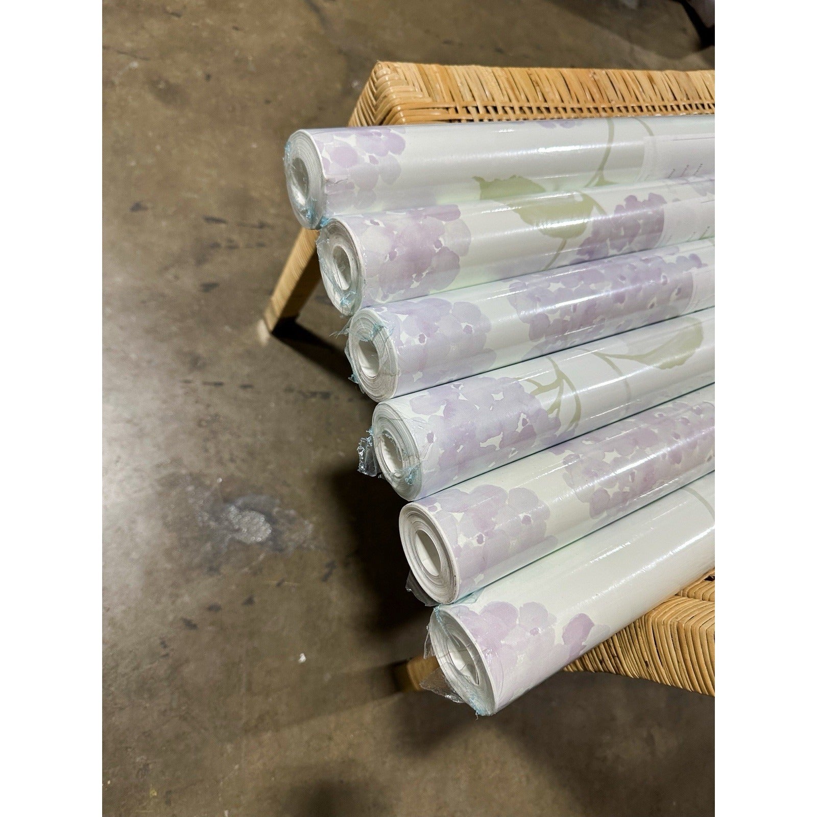 Hydrangea Removable/Peel & Stick Wallpaper-Lavender Purple