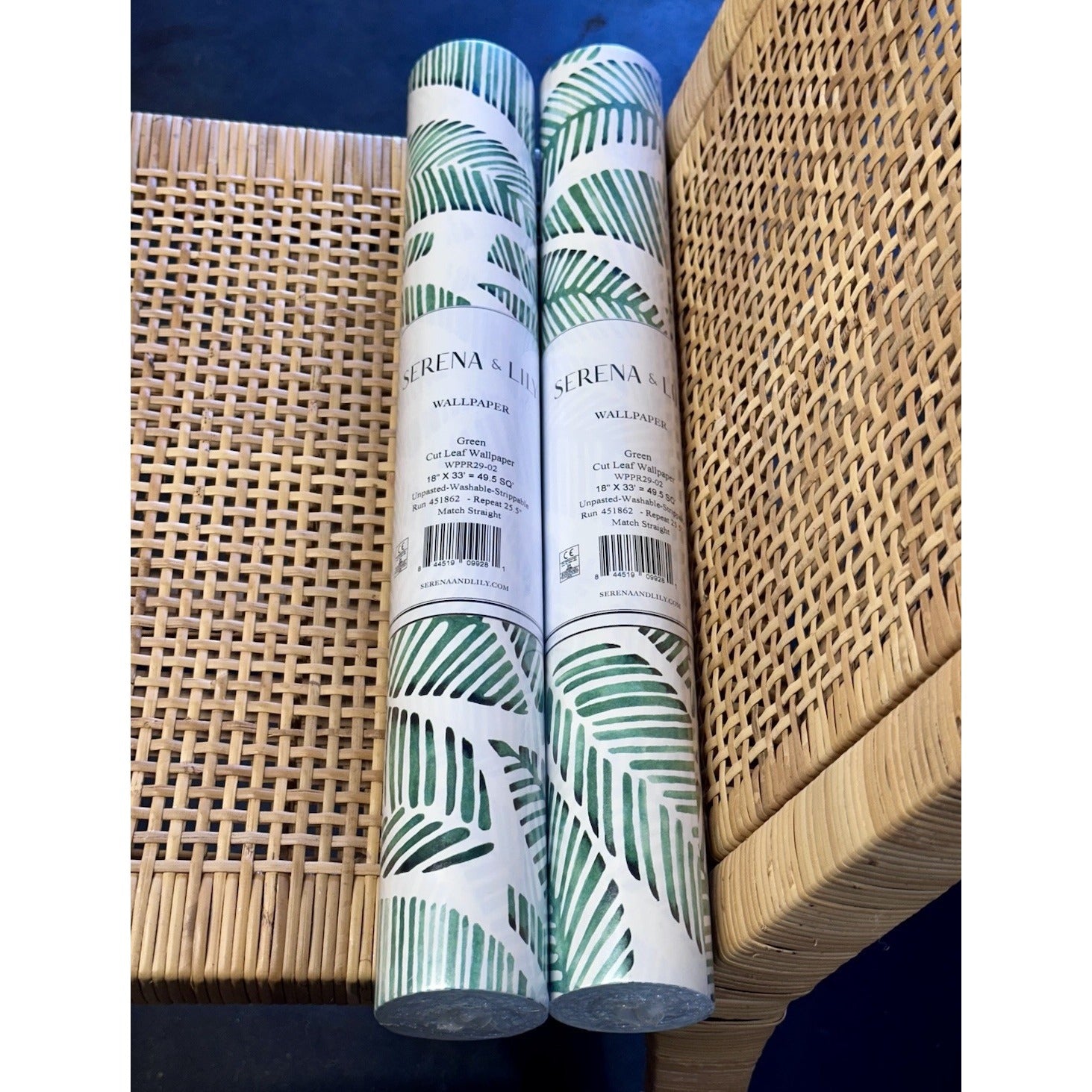 Fallbrook/Cut Leaf Wallpaper-Green - The Home Decor Outlet